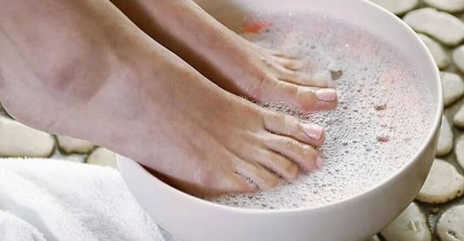 baths for the treatment of nail fungus
